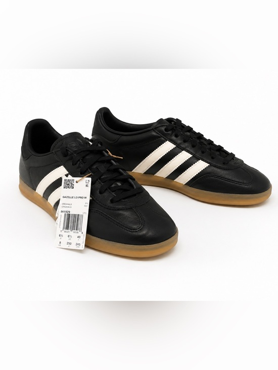 adidas Shoes - NWT Adidas Gazelle Lo Pro W Black Chalk White Gum Sneakers Size 8
